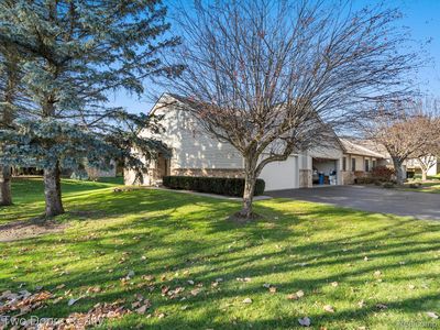 1921 River Dr, Waterford, MI, 48328