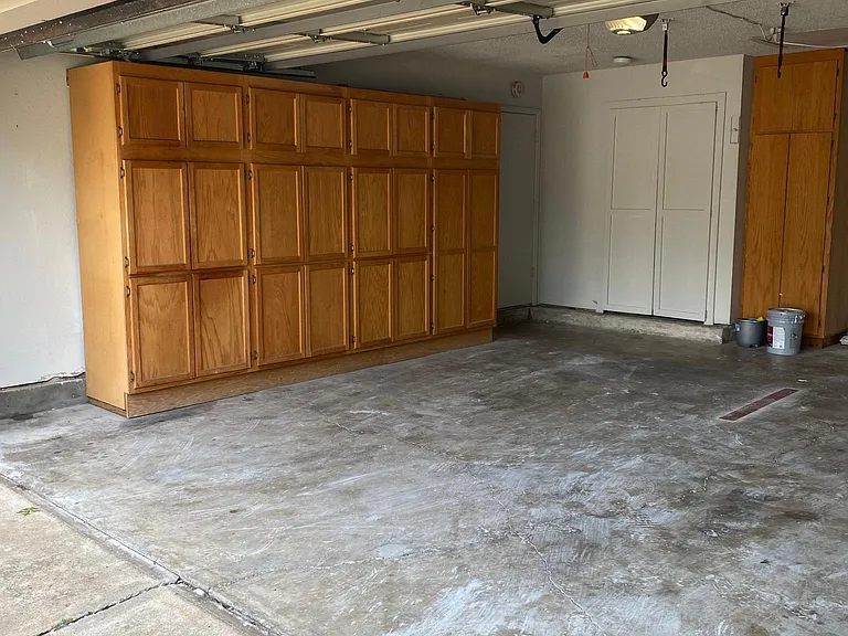 1305 Smoking Tree St — Photo 3