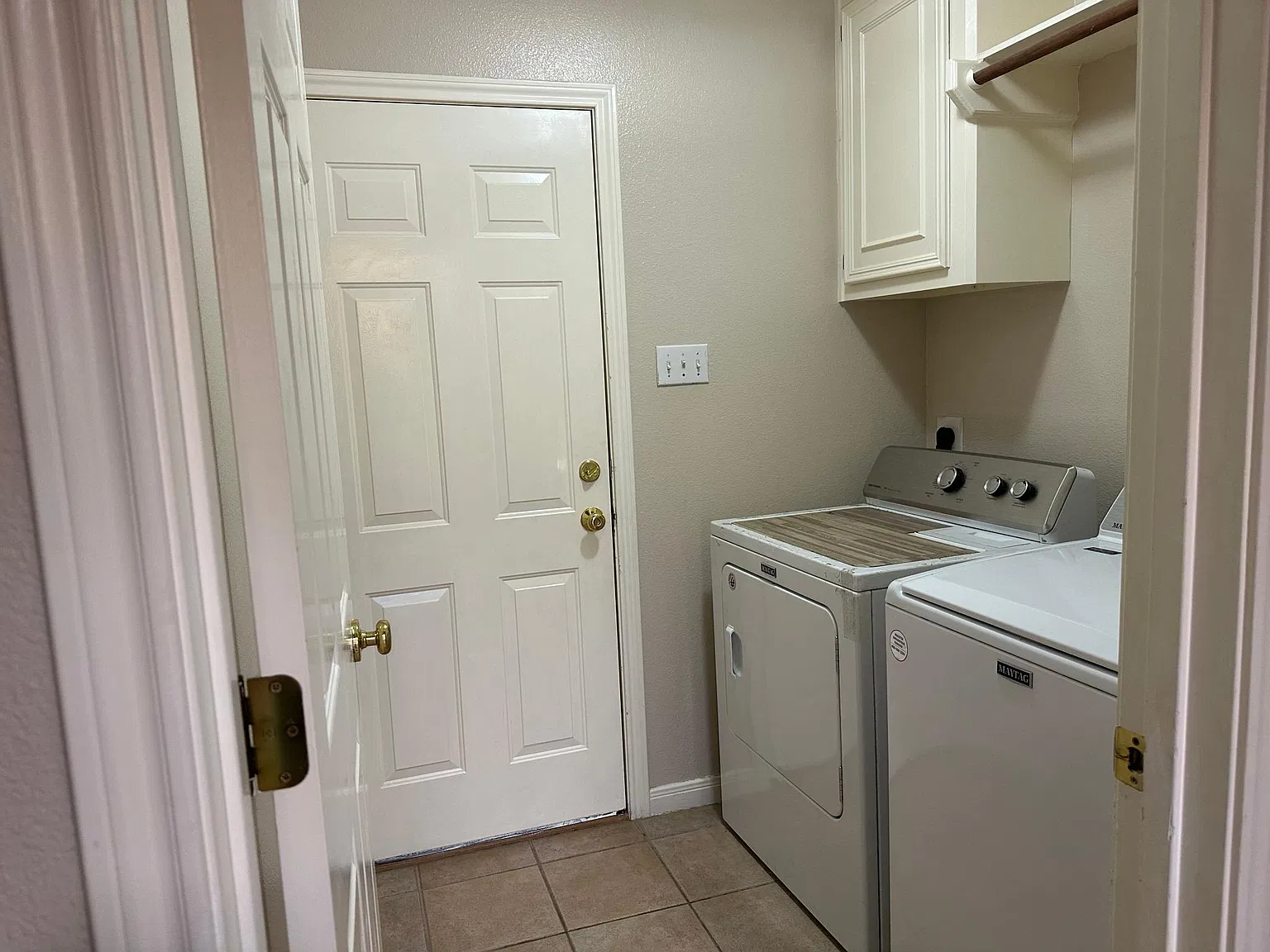 3 bed, 1783 sqft, $2,100 — Photo 4