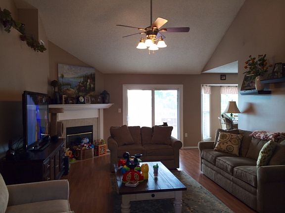 Living Rm_05132015
