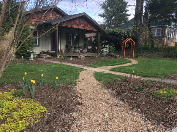 707 Brookshire St, Asheville, NC 28803