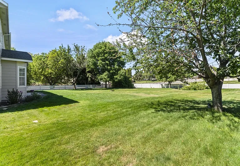 15081 Widgeon Ave — Photo 45
