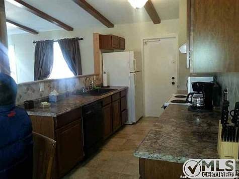 4th image of 312 Mountain Shadows St