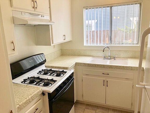 3rd image of 4438 41st St APT 1