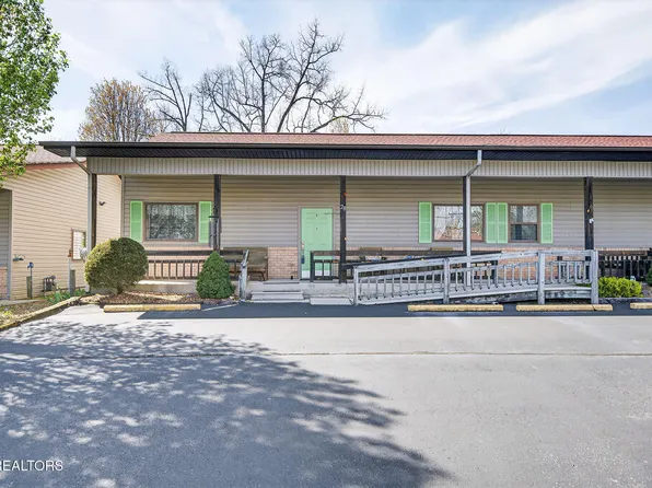 28 Sanje Ct, Crossville, TN 38572