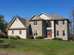 88 Oakwood Dr, Danville, PA 17821
