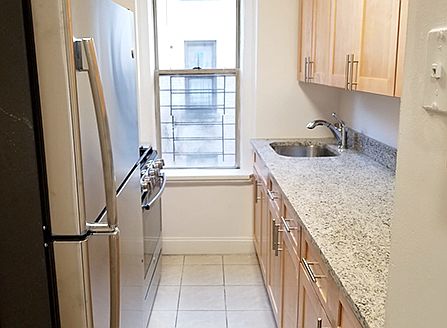 1st image of 1 Post Ave APT 44