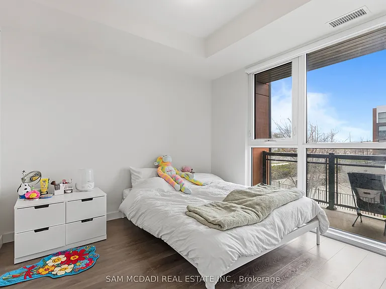 210 Sabina Dr E #204 — Photo 9