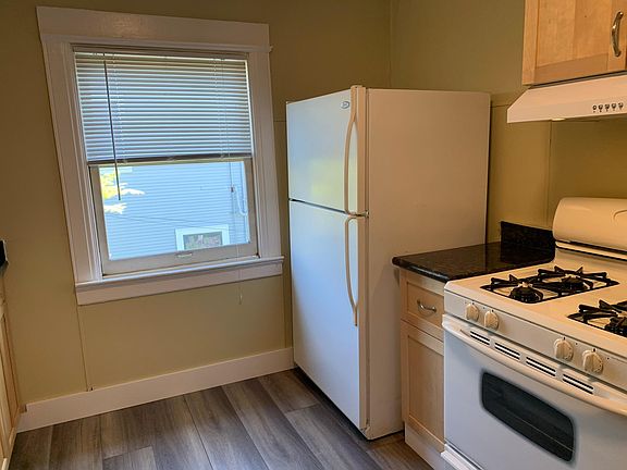 5th image of 2607 Fulton St