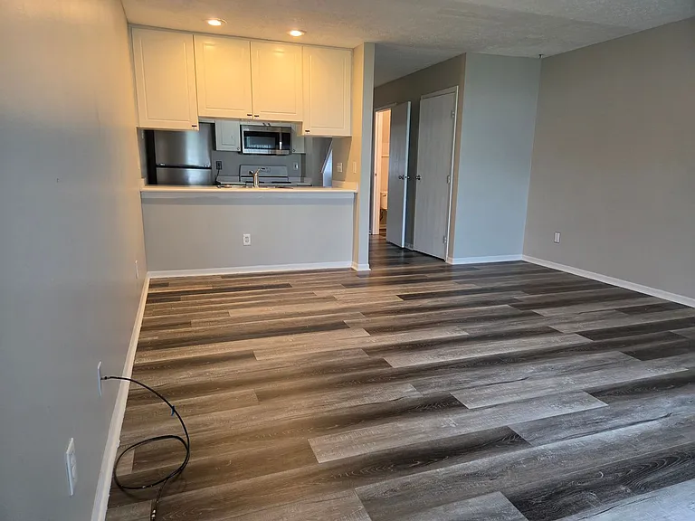6696 Axtel Dr — Photo 7
