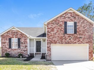 825 Chaney Woods Dr, La Vergne, TN 37086