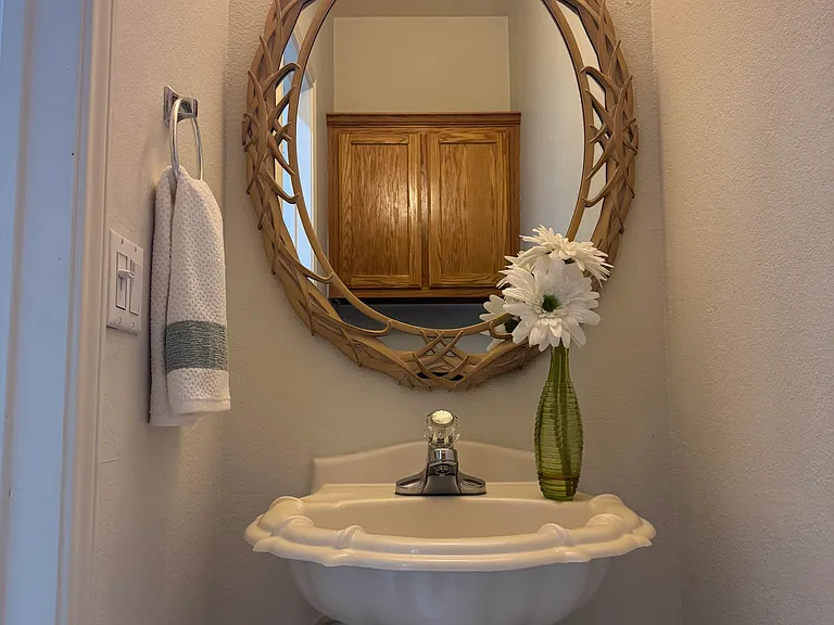 513 N Cuernavaca Dr #B — Photo 30
