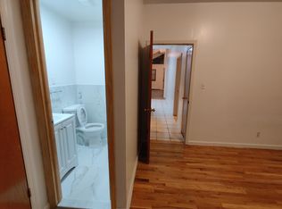 6817 Clinton Ave FLOOR 2, Maspeth, NY 11378