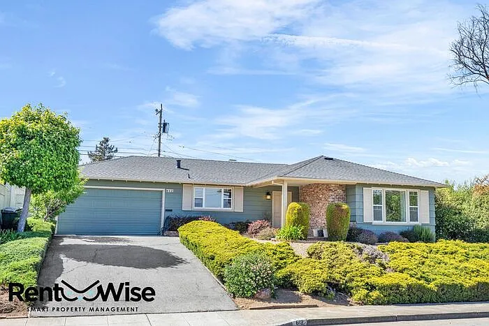 612 Barneson Ave — Photo 4