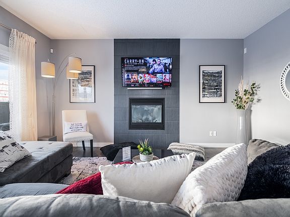 3rd image of 8393 Ellis Cres NW