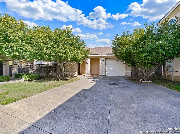 2nd image of 10917 Micalet Ct