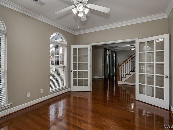 4th image of 6010 Grey Cir
