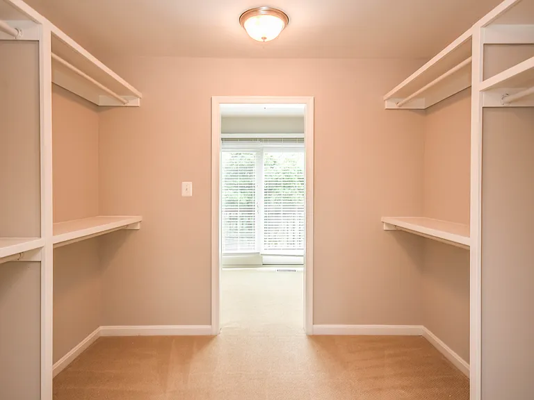 1211 Vinita Ln — Photo 29