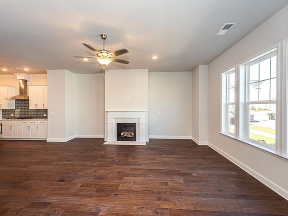 3rd image of 13024 Kornegy Dr