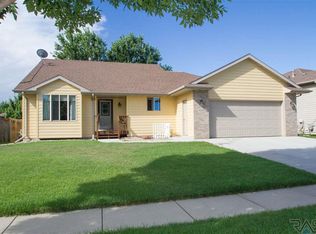 4821 E 3rd St, Sioux Falls, SD 57110