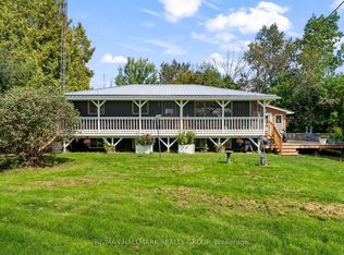 6666 Roger Stevens Dr, Montague, ON K7A4S6