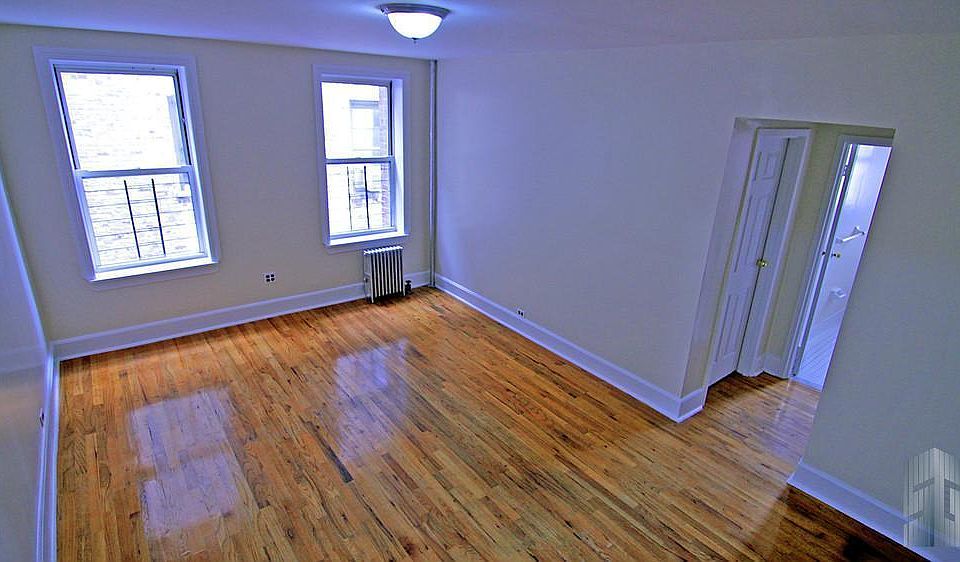 1st image of 1720 University Ave APT 1H