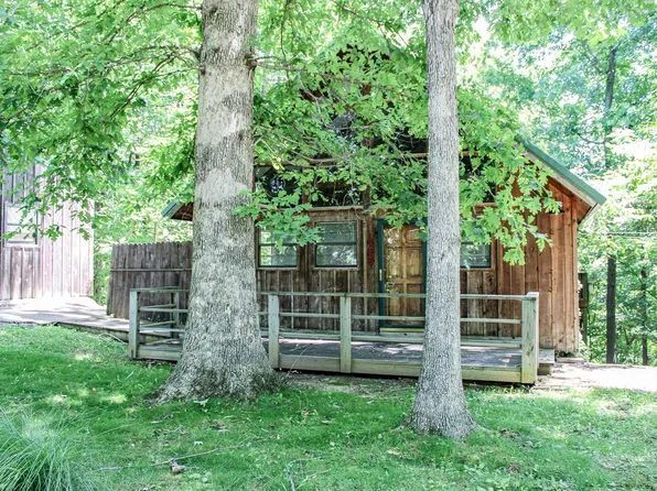 469 Palisades Dr, Eddyville, KY 42038