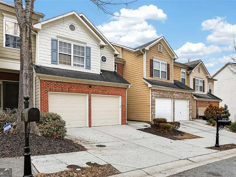 5556 Cascade Run SW — Photo 1