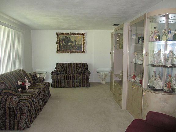 5th image of 1316 Dickenson Dr