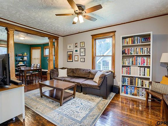 5th image of 609 N 41st St