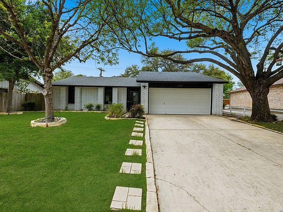3rd image of 5707 Larkdale Dr