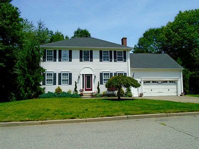 27 Sparrow Ln, Cranston, RI, 02921
