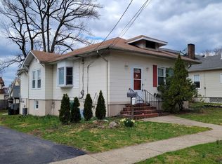 118 5th St, Ridgefield Park, NJ 07660