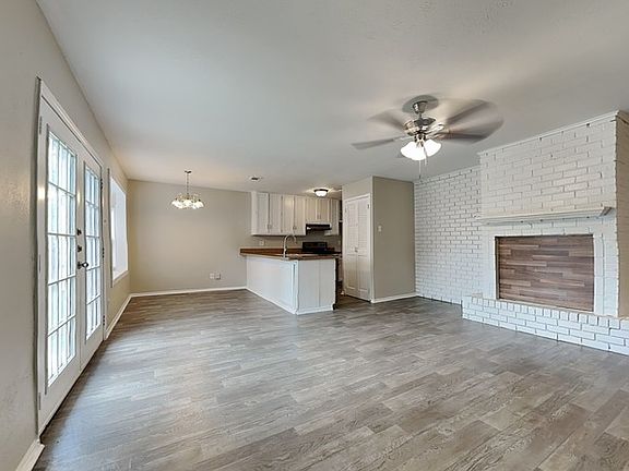 5th image of 938 Hudson Dr