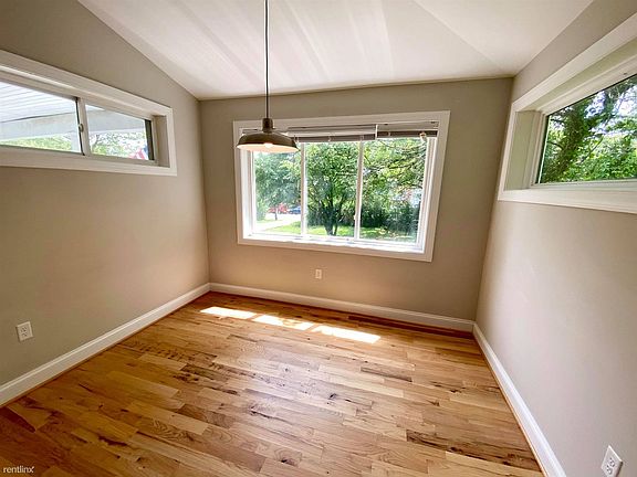 199590506_4079645498783041_53944385362961286_n