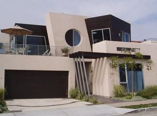 1009 8th Pl, Hermosa Beach, CA 90254