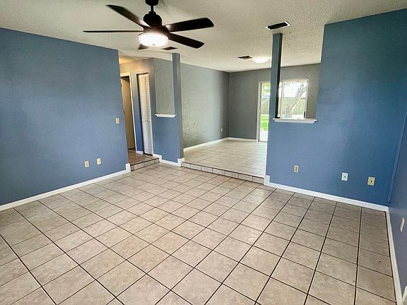 5th image of 3690 Jupiter Blvd SE