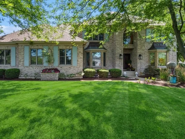 24455 Royal County Down Dr, Naperville, IL 60564