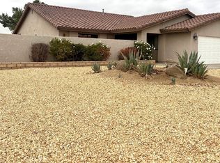 27424 Clover Leaf Dr, Helendale, CA 92342