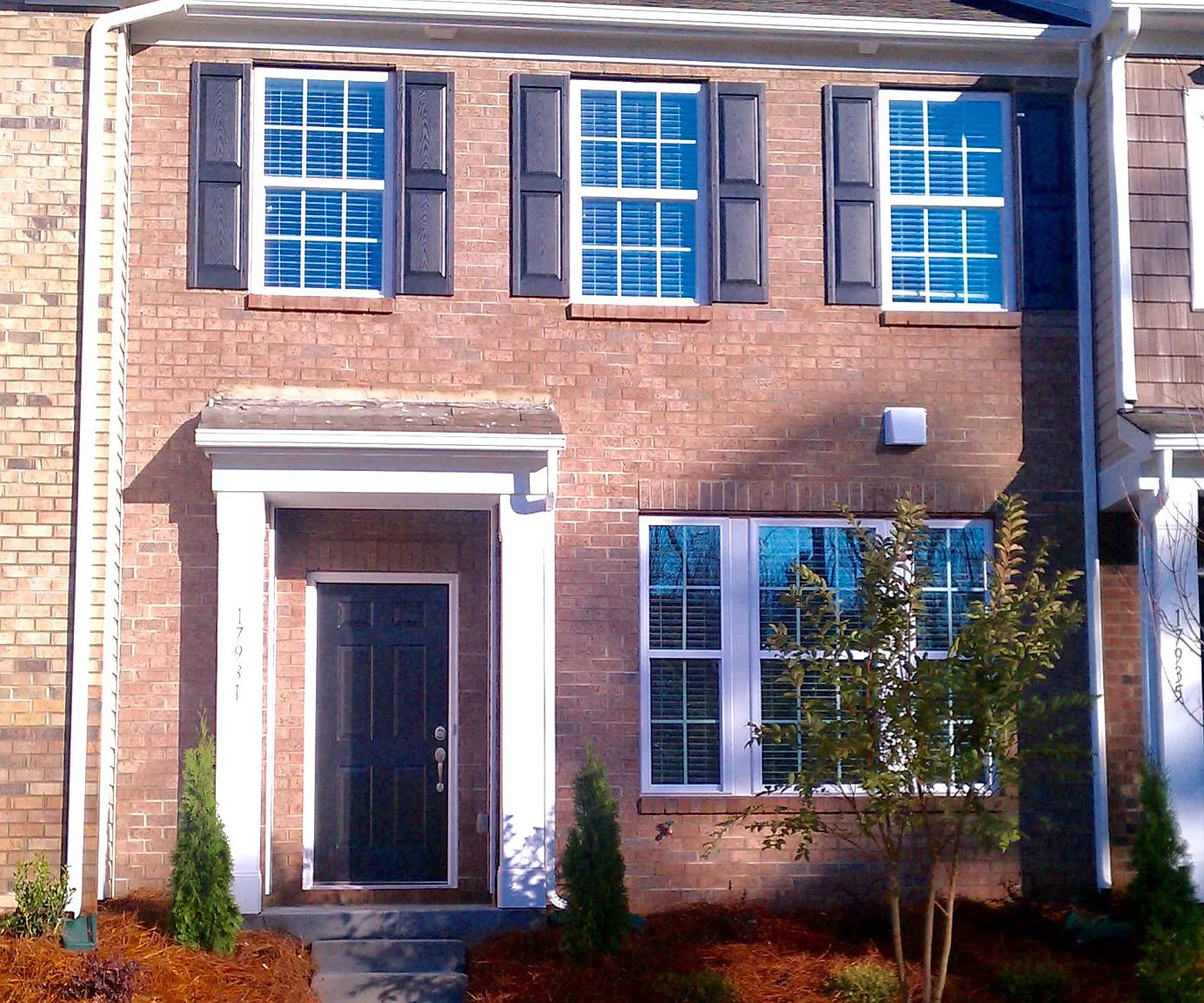 3 bed, 2.5 bath, 1882 sqft, $2,250 — Photo 1