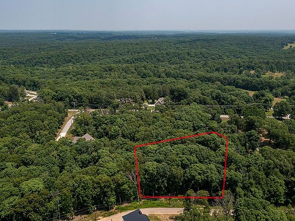 5th image of Chichester Cir