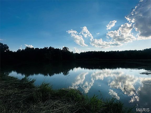 4th image of TRACT Three 935 Audrain Rd