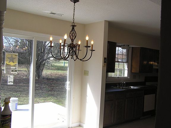 4th image of 7327 Shadowlake Dr