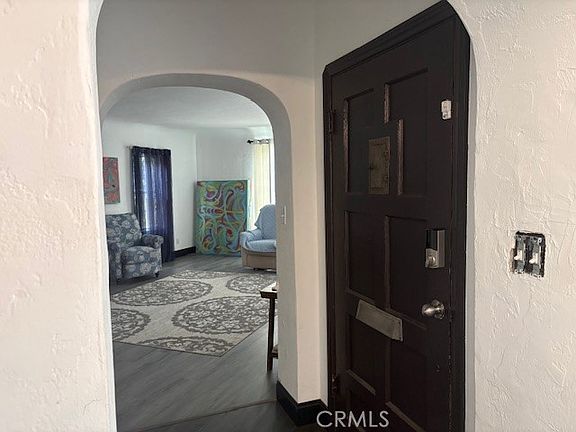 3rd image of 2196 W Orange Grove Ave