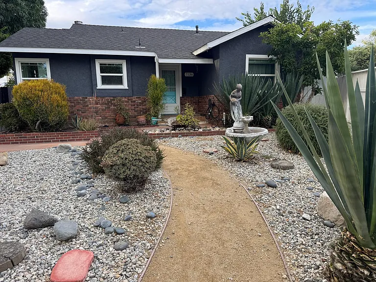 7136 Jellico Ave — Photo 2