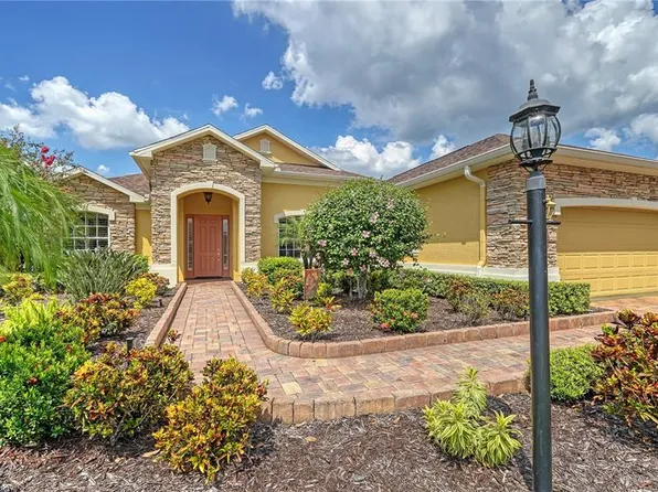 7714 Edmonston Cir, University Park, FL 34201