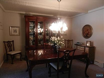 3rd image of 37 Stratford Pl