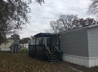 26 Sistek Rd, Gardner, IL 60424