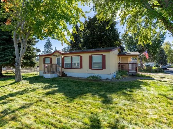 3110 E Chattaroy Rd Trailer 1, Chattaroy, WA 99003