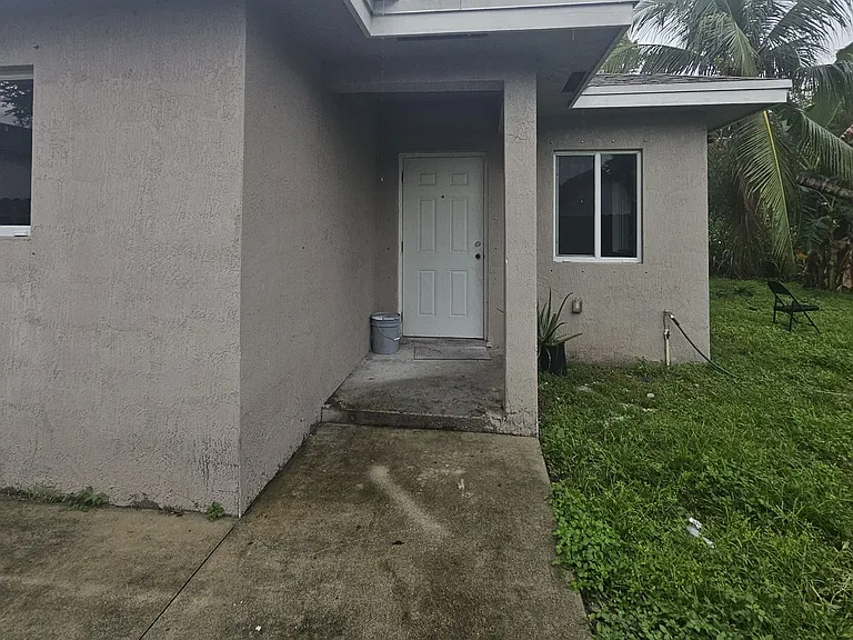 440 NW 94th St #442 — Photo 1